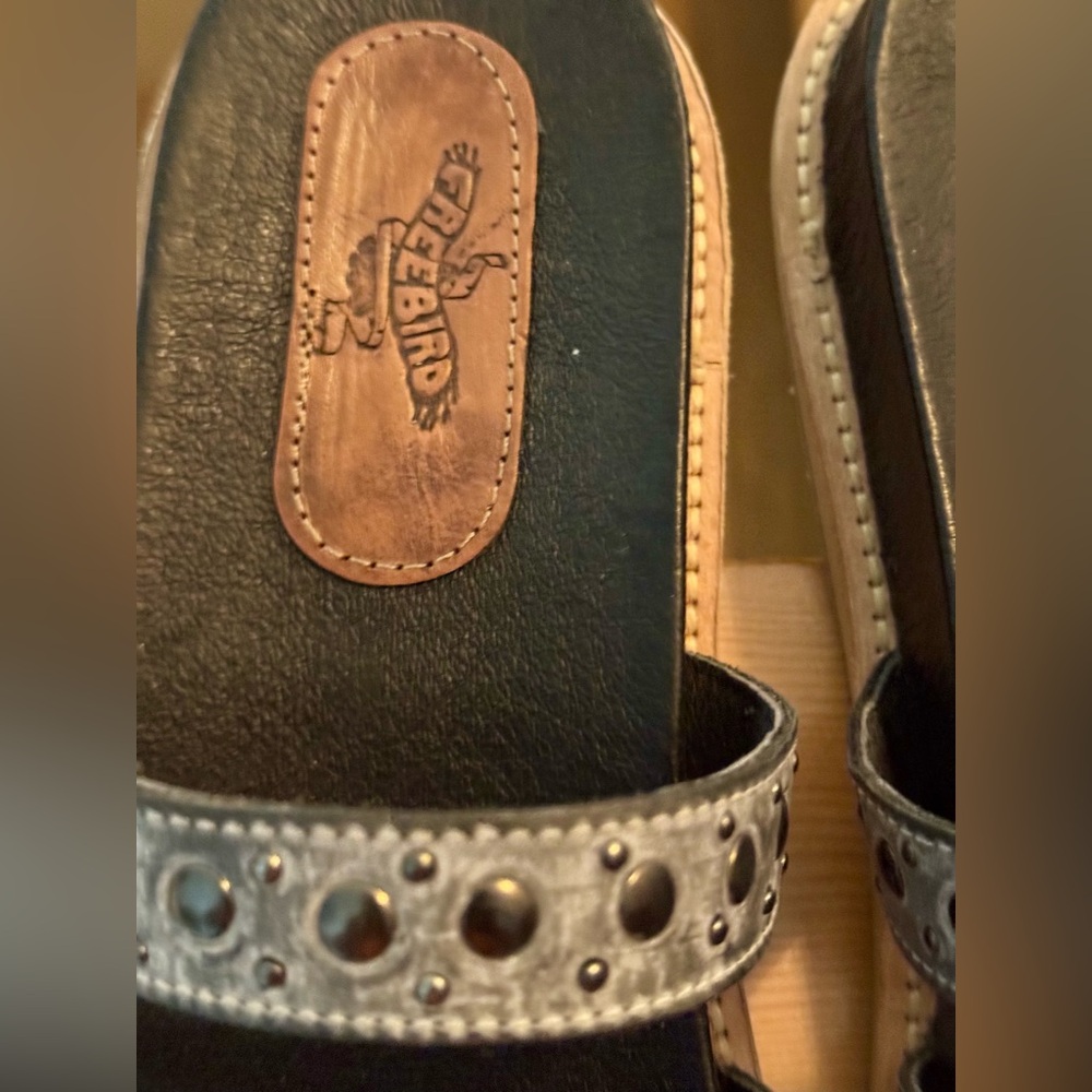 FREEBIRD Florence Studded Leather Sandals Size 10 NWOT Never Worn - Picture 4 of 9